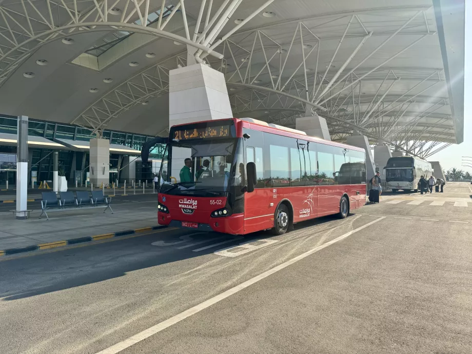 Autocarro Mwasalat linha 21