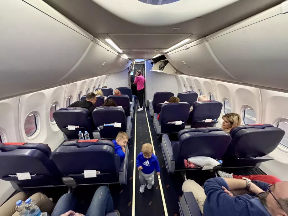 Cabina de classe executiva Smartwings B738