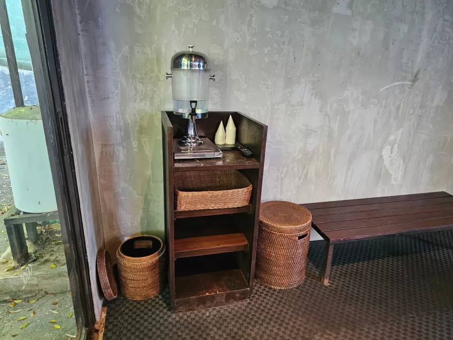 Água gratuita no ginásio