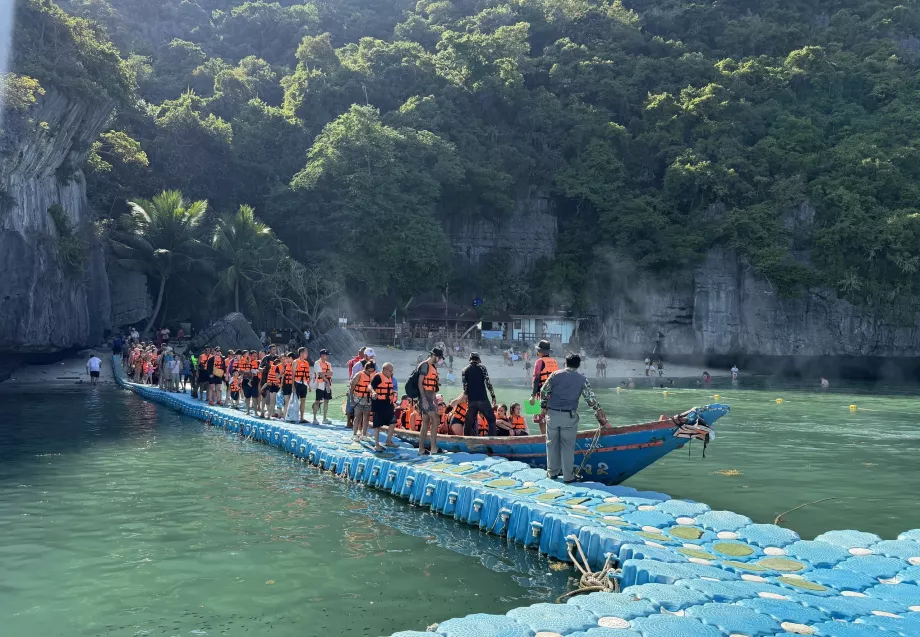 Cais do Lago Esmeralda