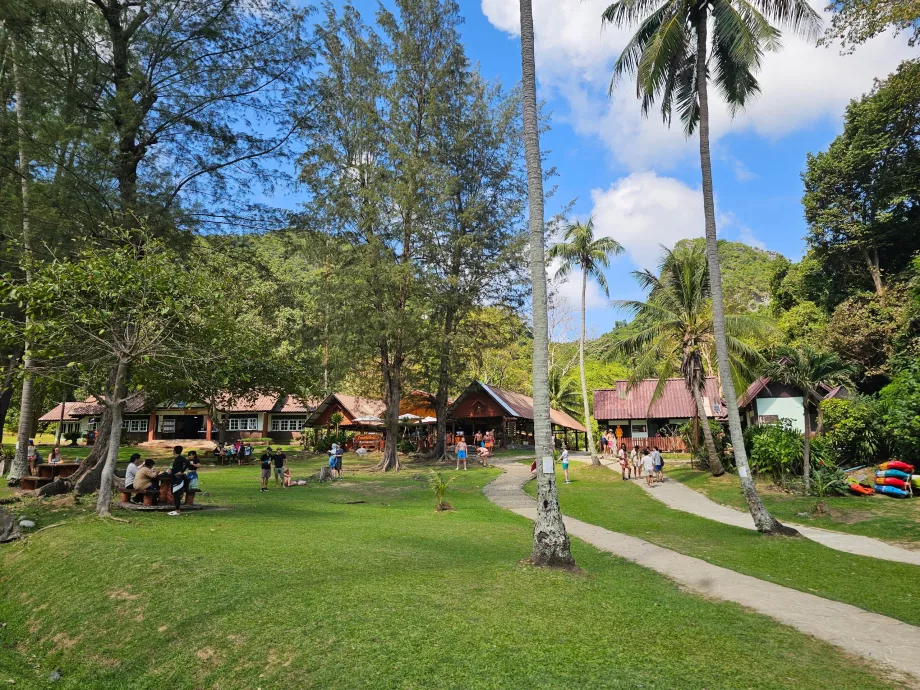 Centro do Parque Nacional em Koh Wua Ta Lap