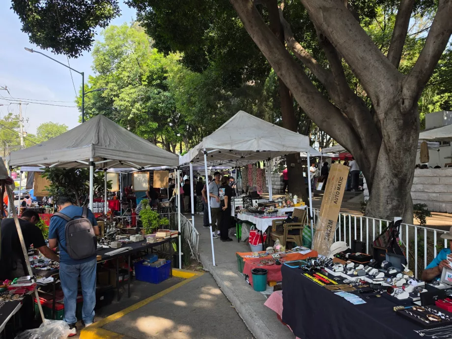 Mercados de pulgas