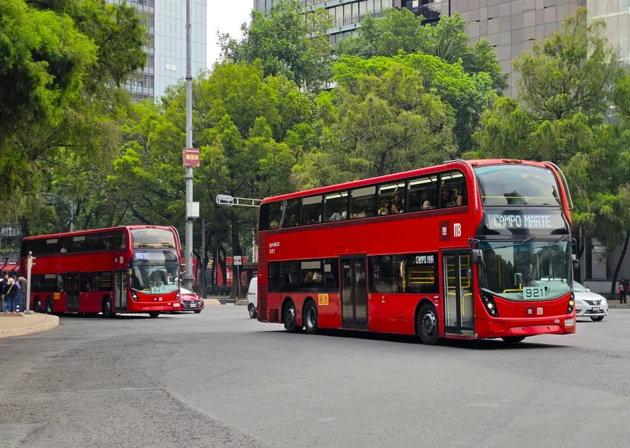 Autocarros urbanos na Cidade do México