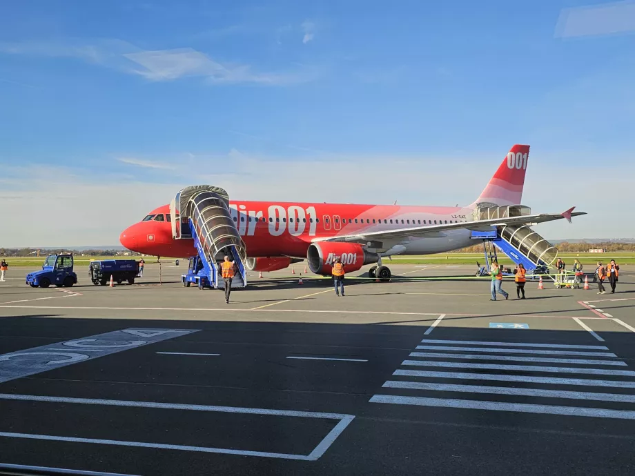 Airbus A320 no aeroporto de Ostrava