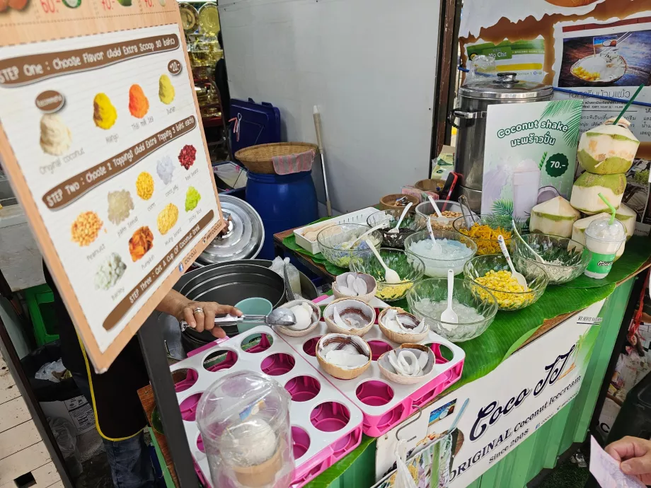 Mercado de Chatuchak, gelado de coco