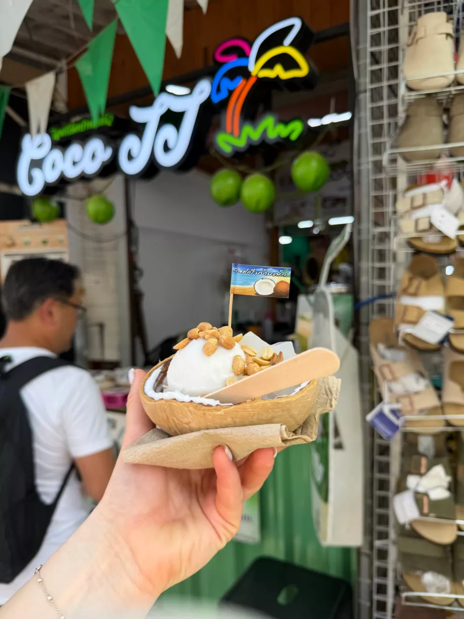 O nosso gelado no mercado de Chatuchak