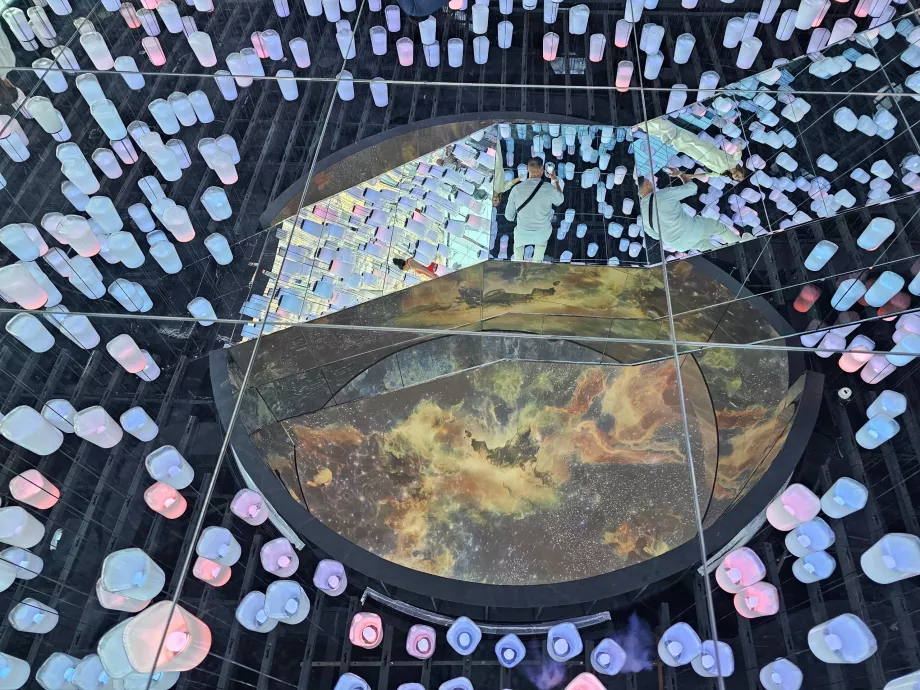 Akara Sky Hanuman - Lanterna do céu virtual