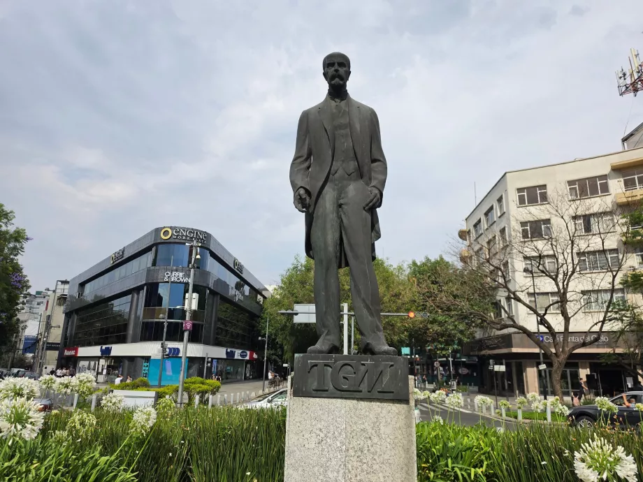 Polanco, estátua de Tomas Garrigue Masaryk