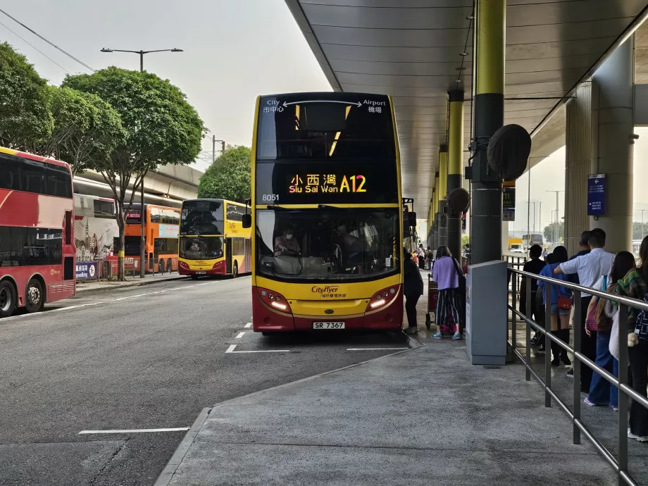 Autocarro A12 no aeroporto