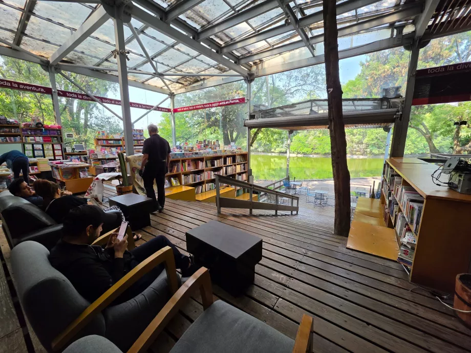 Biblioteca de Porrúa
