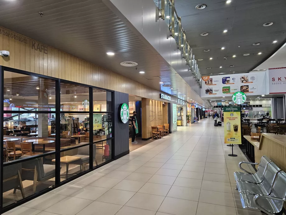 Starbucks na área pública