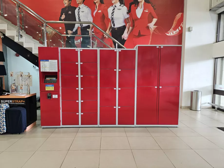 Cacifos para guardar a bagagem