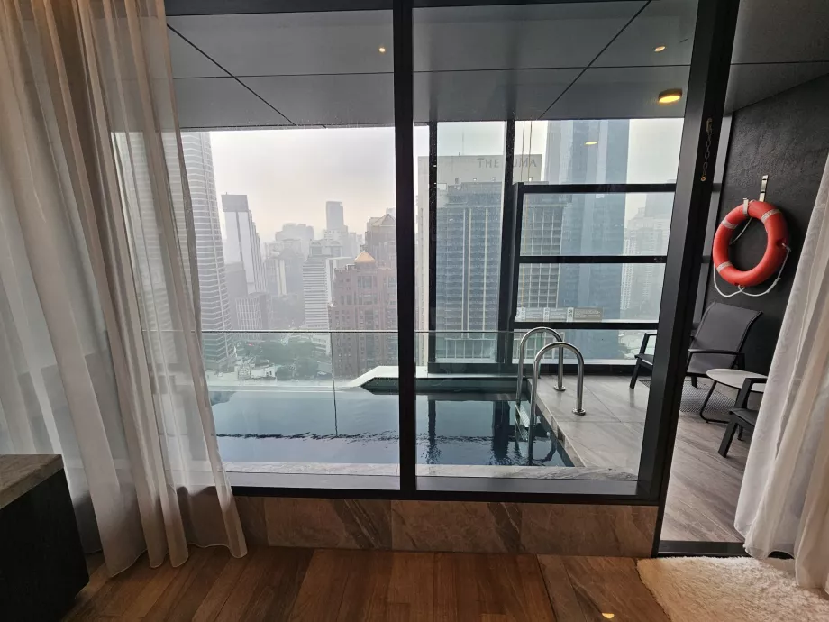Vista da piscina a partir do quarto