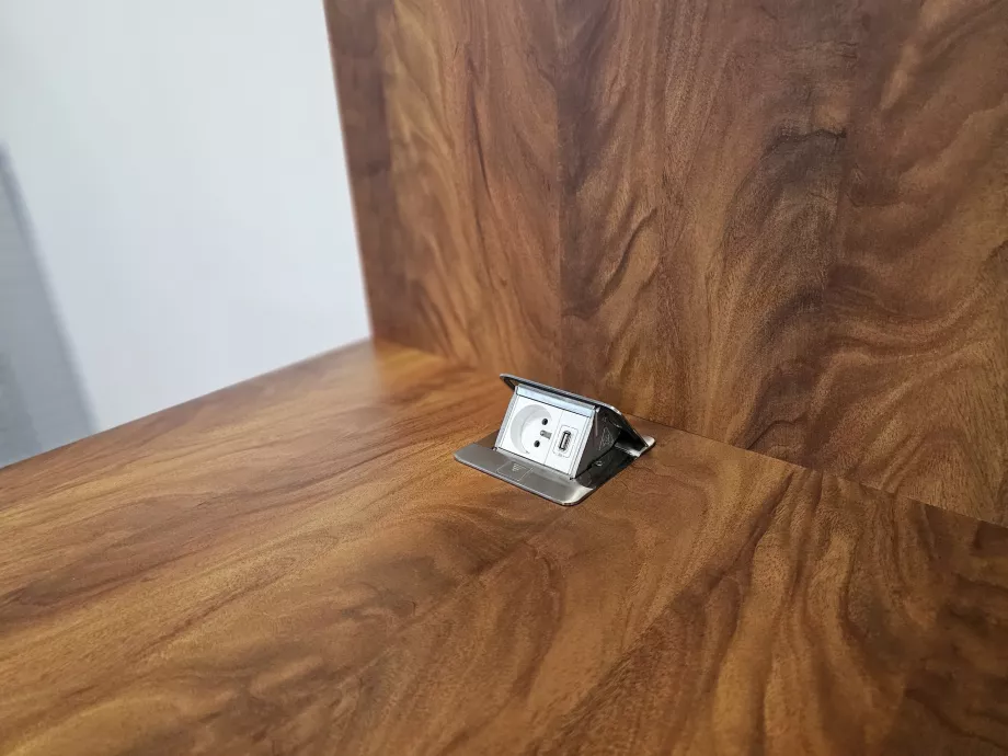 Tomadas e conectores USB