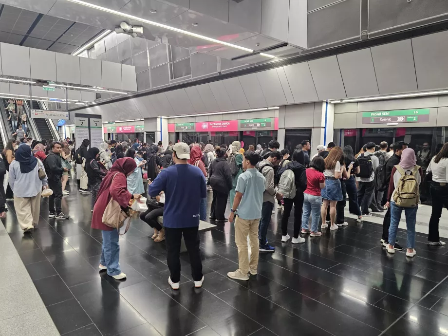 Metro em hora de ponta