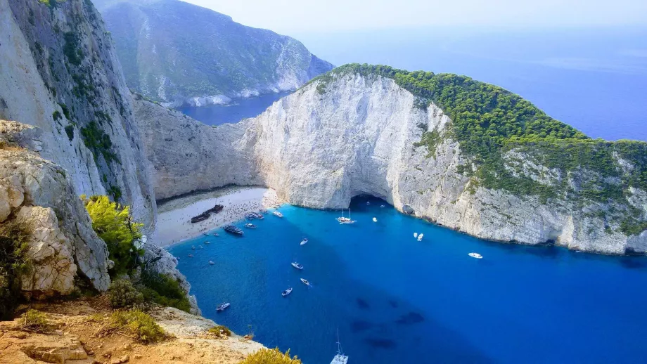 Vista da praia de Navagio