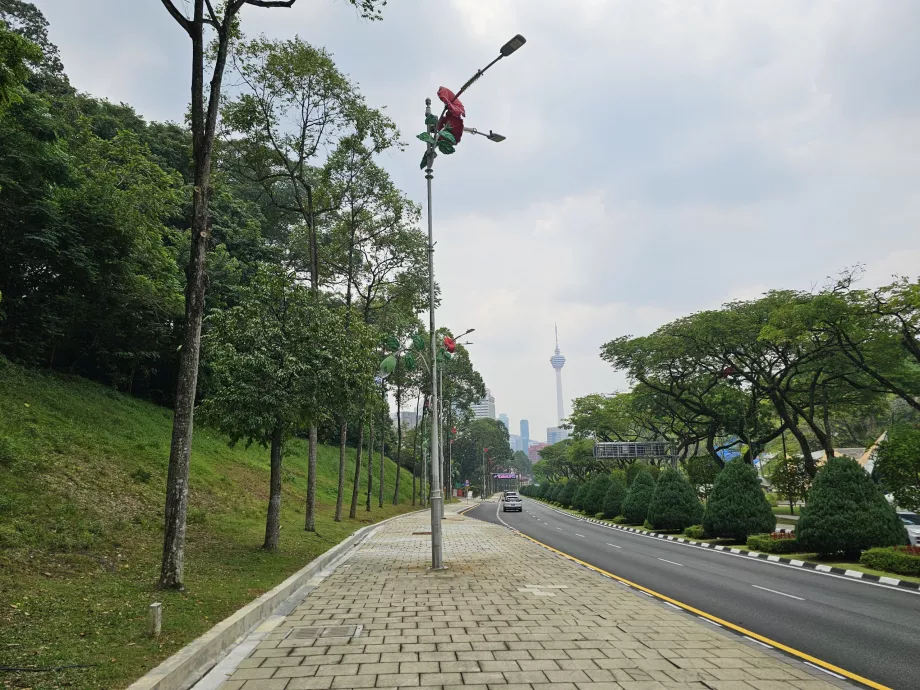 A estrada para o Memorial Nacional