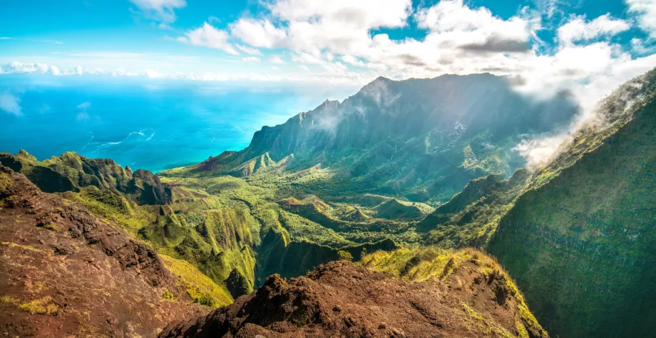 Vistas da costa de Pali
