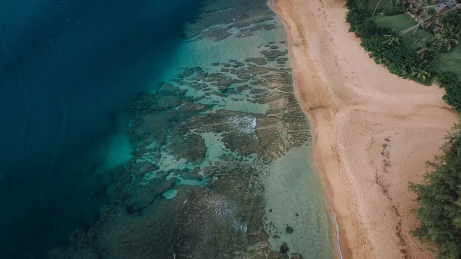 Praia dos Túneis