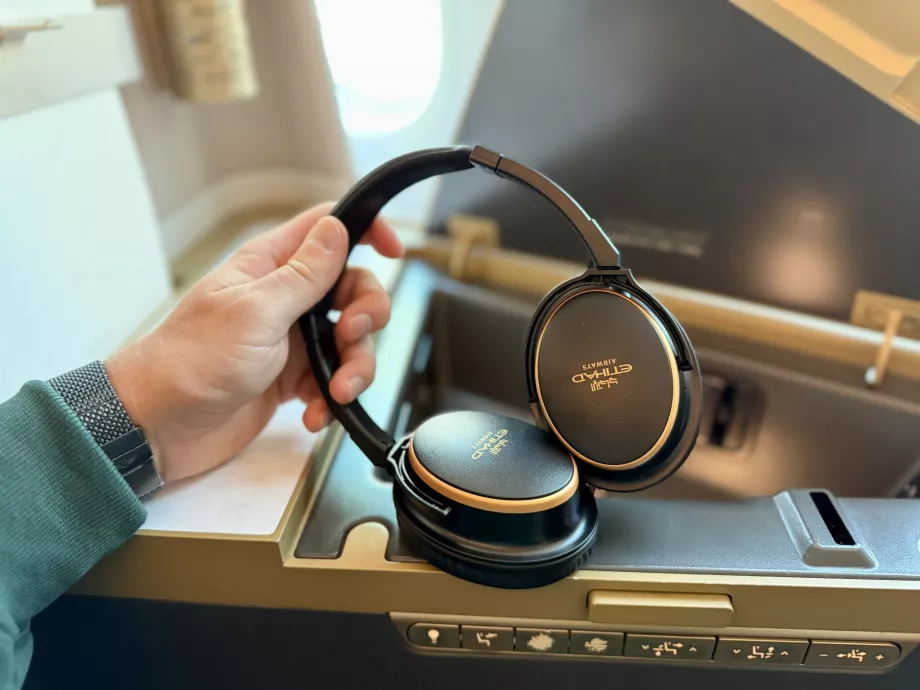 Telemóveis Etihad para viajantes em negócios