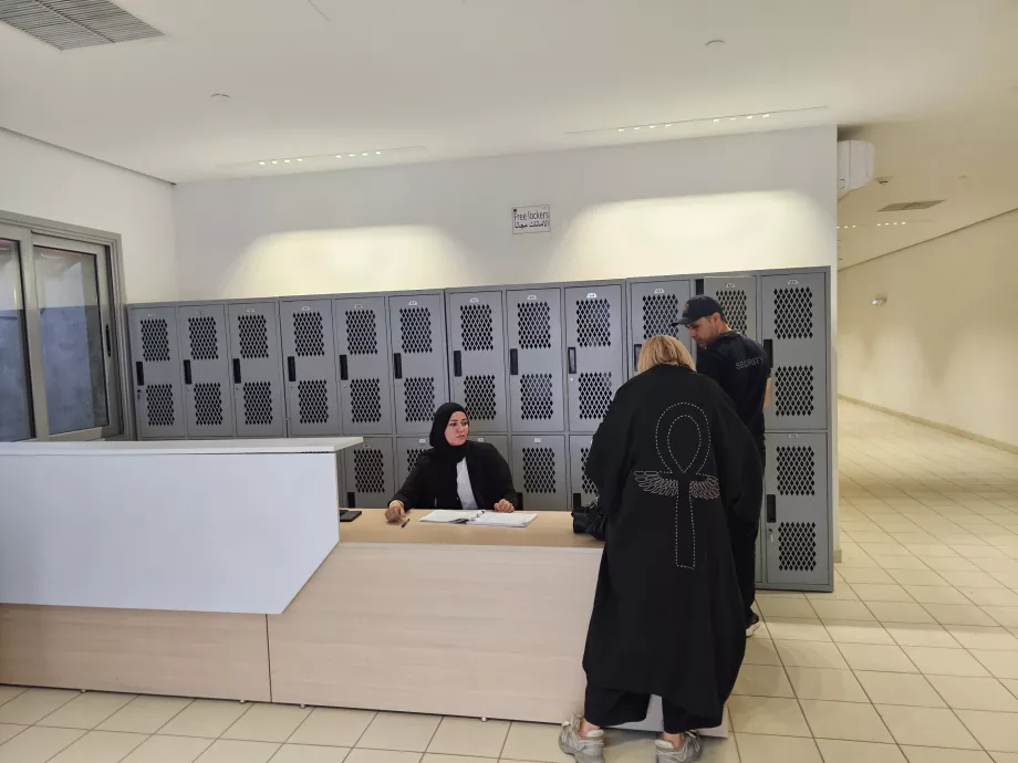 Cacifos para guardar a bagagem