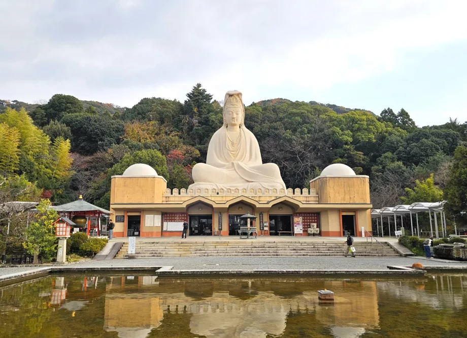 Templo de Ryozen Kannon