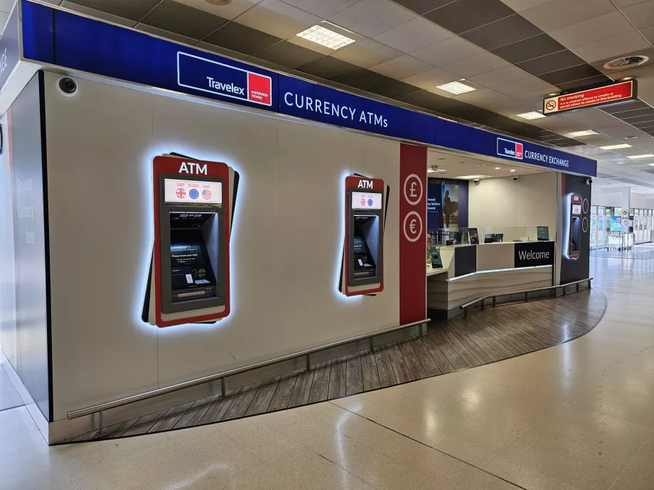 Caixas automáticos e agências de câmbio Travelex