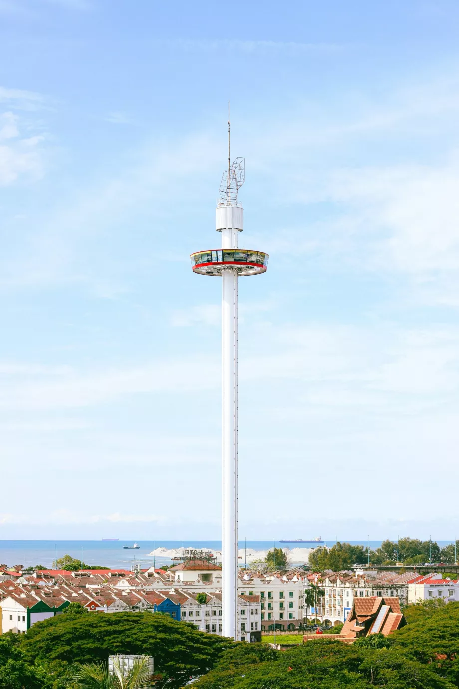 Torre Taman Sari