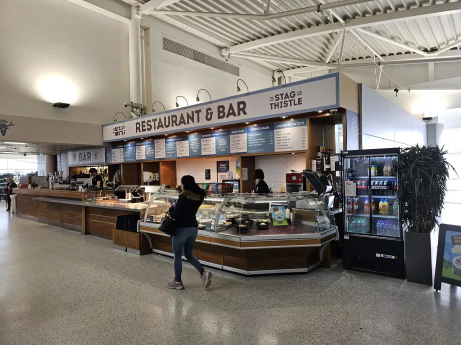Restaurante no espaço público
