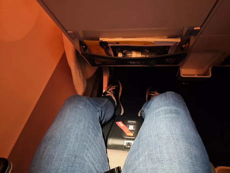 Estrado de pés desdobrado