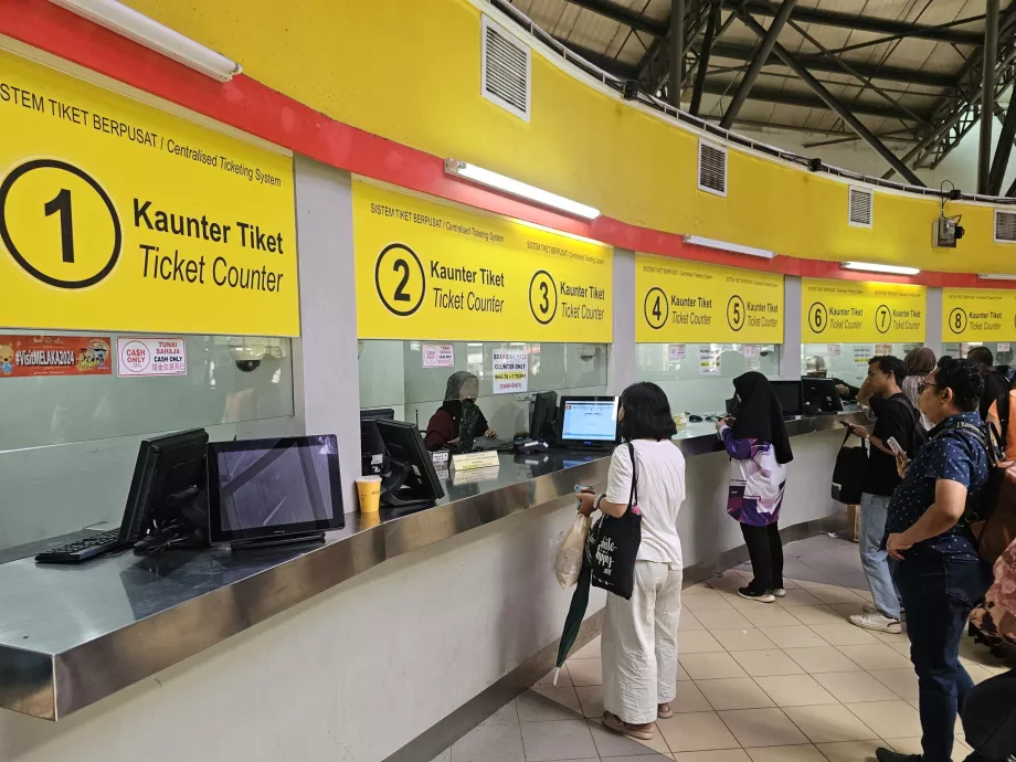 Bilheteiras na estação de autocarros