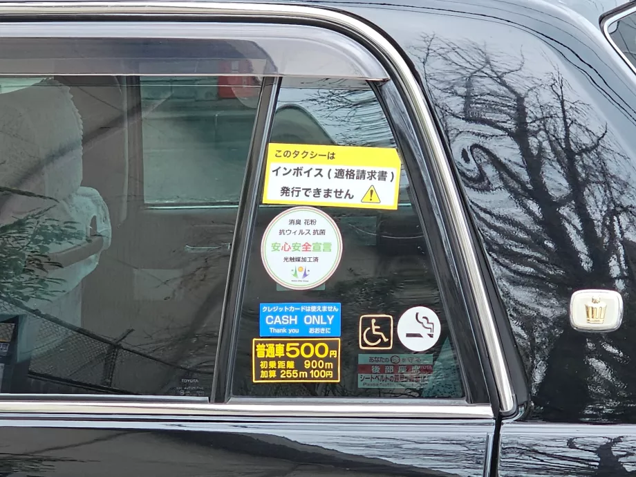 Preço do táxi, pagamento apenas em dinheiro