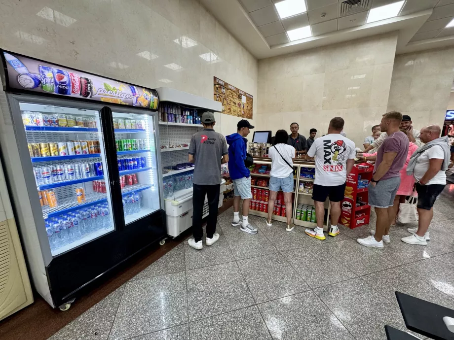 Café e bebidas frescas