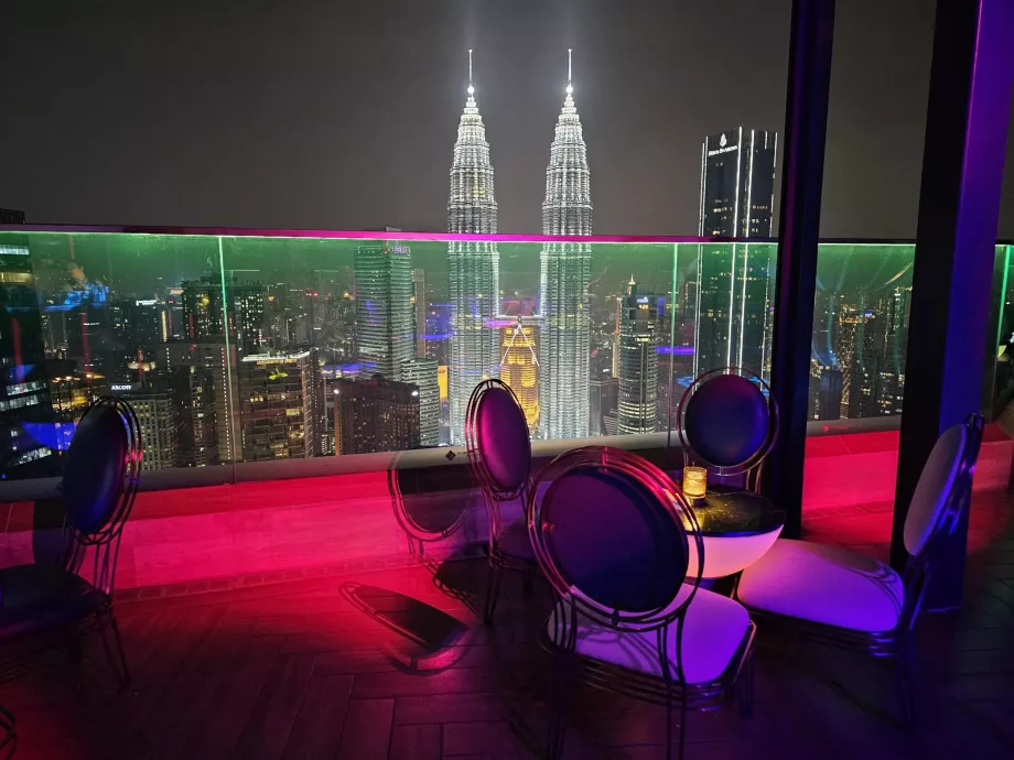Vista do bar do hotel