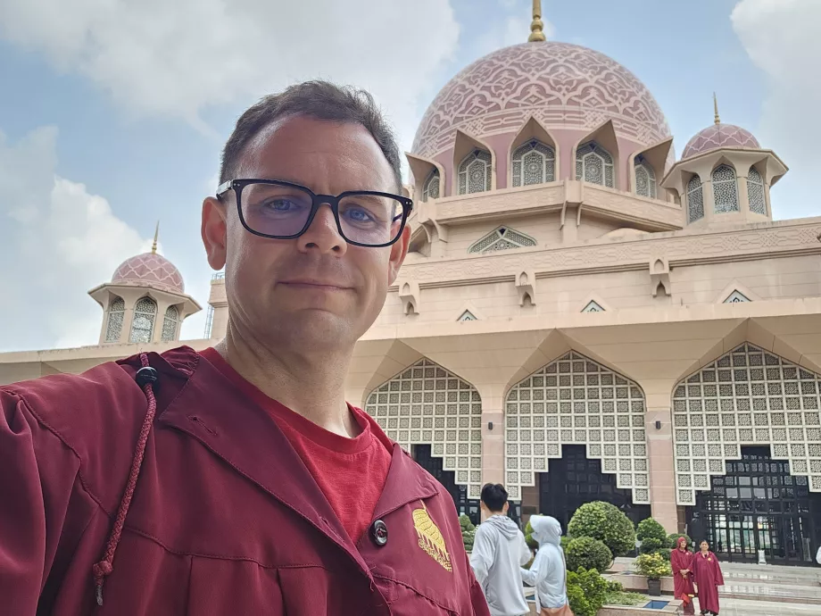 Eu na Mesquita de Putra