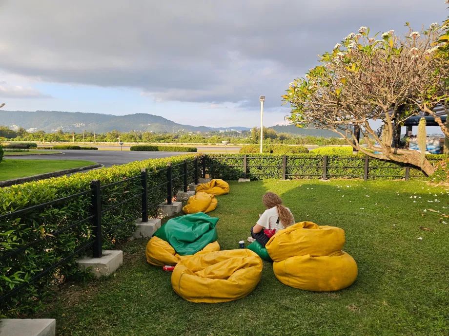 Zona de repouso, zona de trânsito, parte internacional