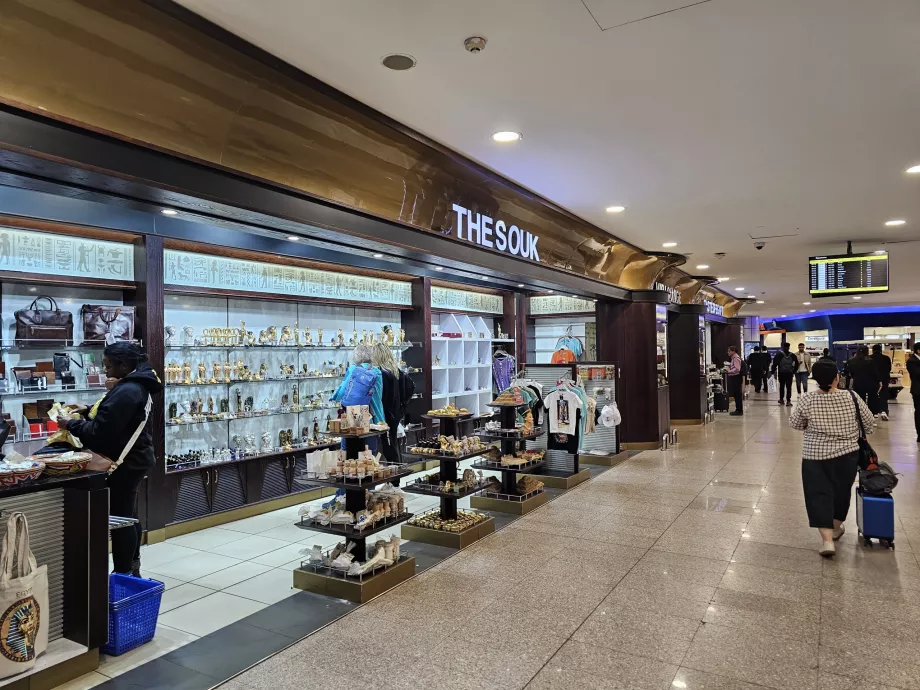 Lojas, zona de trânsito, Terminal 3