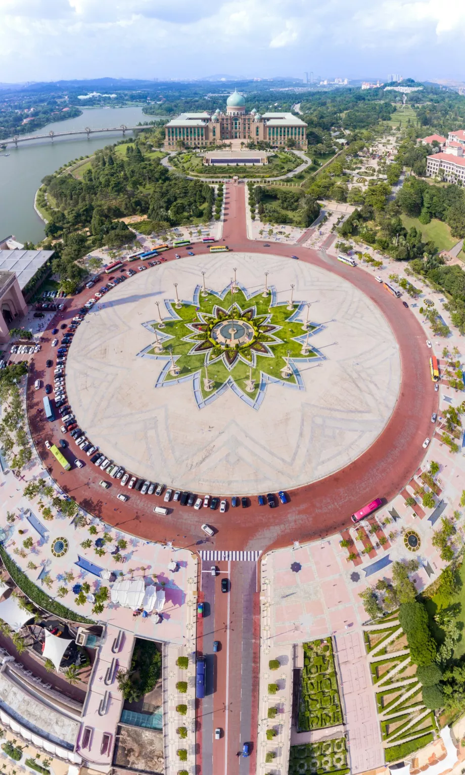 Praça Putra