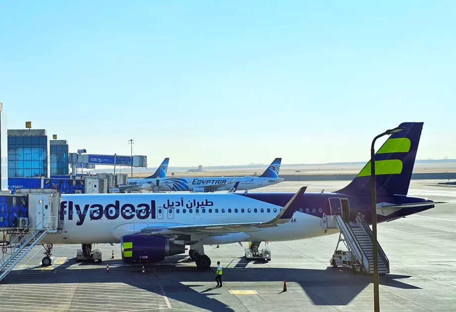 Airbus A320 Flyadeal no aeroporto do Cairo