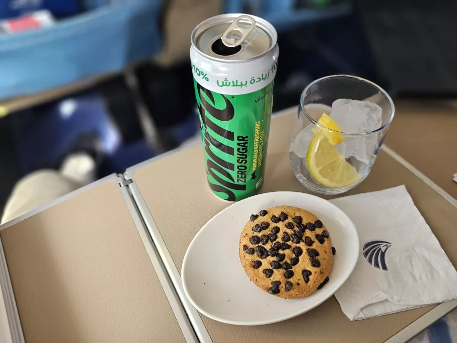 Primeiro lanche imediatamente após a descolagem