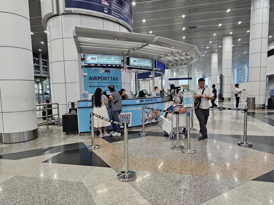 Balcões de táxis, Terminal 1