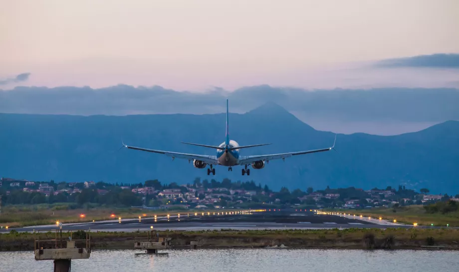 Aterragem no aeroporto de Corfu