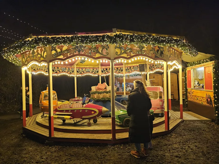 Sachsenhäuser Weihnachtsmarkt am Goetheturm