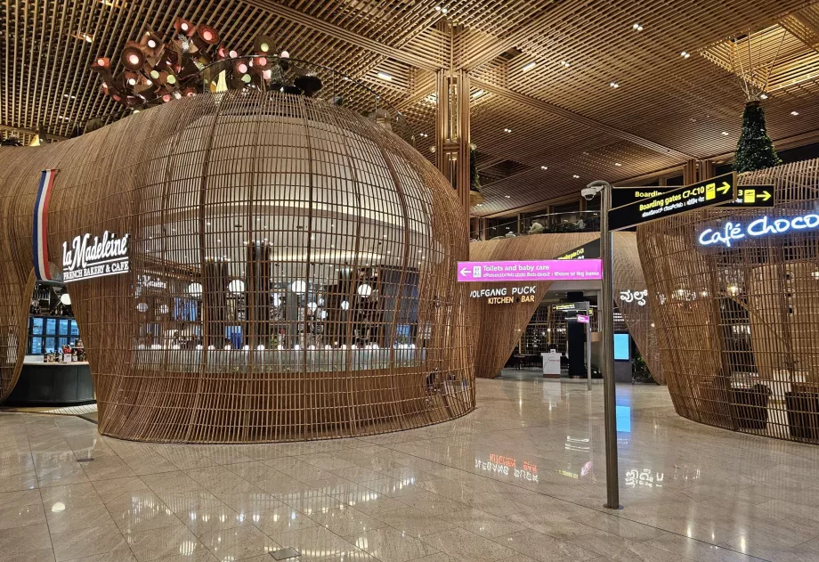 Restaurantes e Cafés, Terminal 2