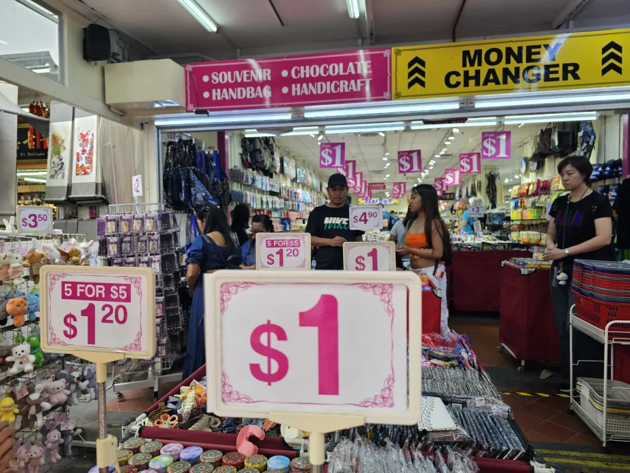 Chinatown, lojas de recordações