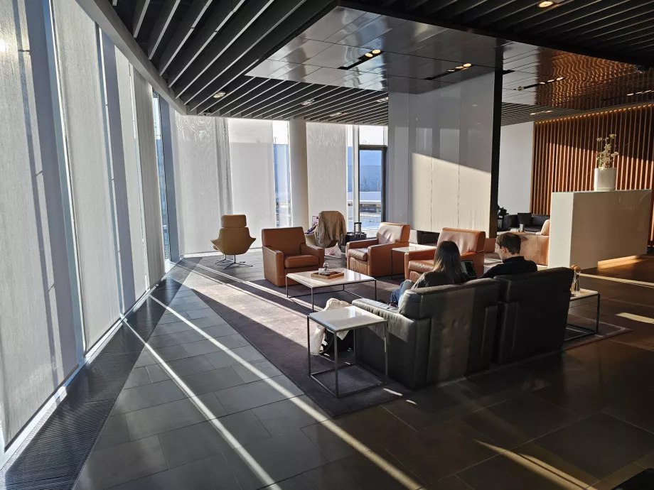 Ambiente lounge - assentos confortáveis