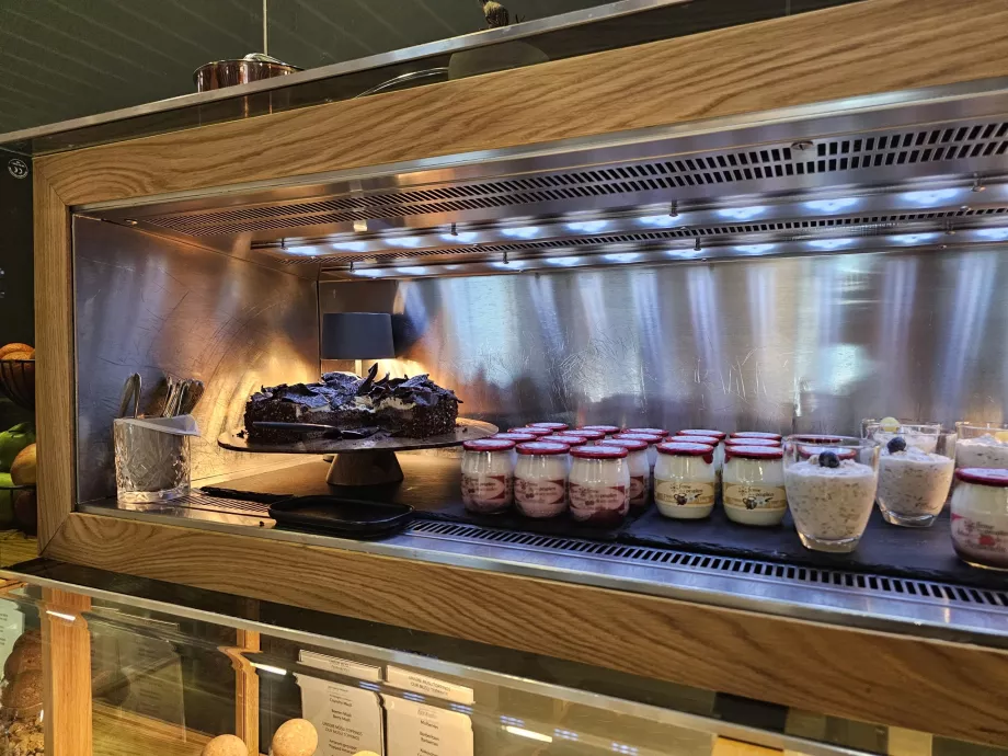 Buffet - iogurte e cereais