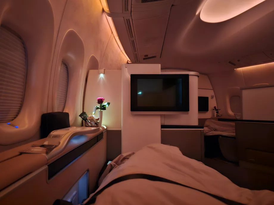 Cama rebatível em primeira classe