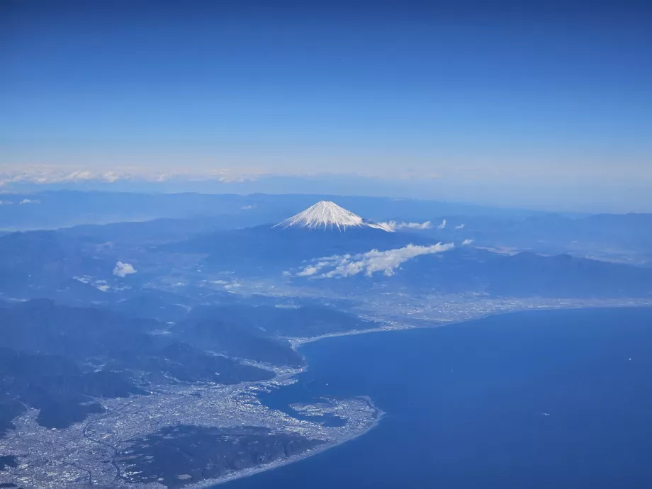 Vista do Monte Fuji na aproximação ao aeroporto de Haneda (voo FRA-HND)