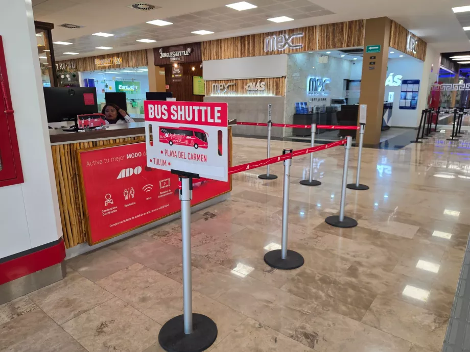 Posto da empresa de autocarros ADO